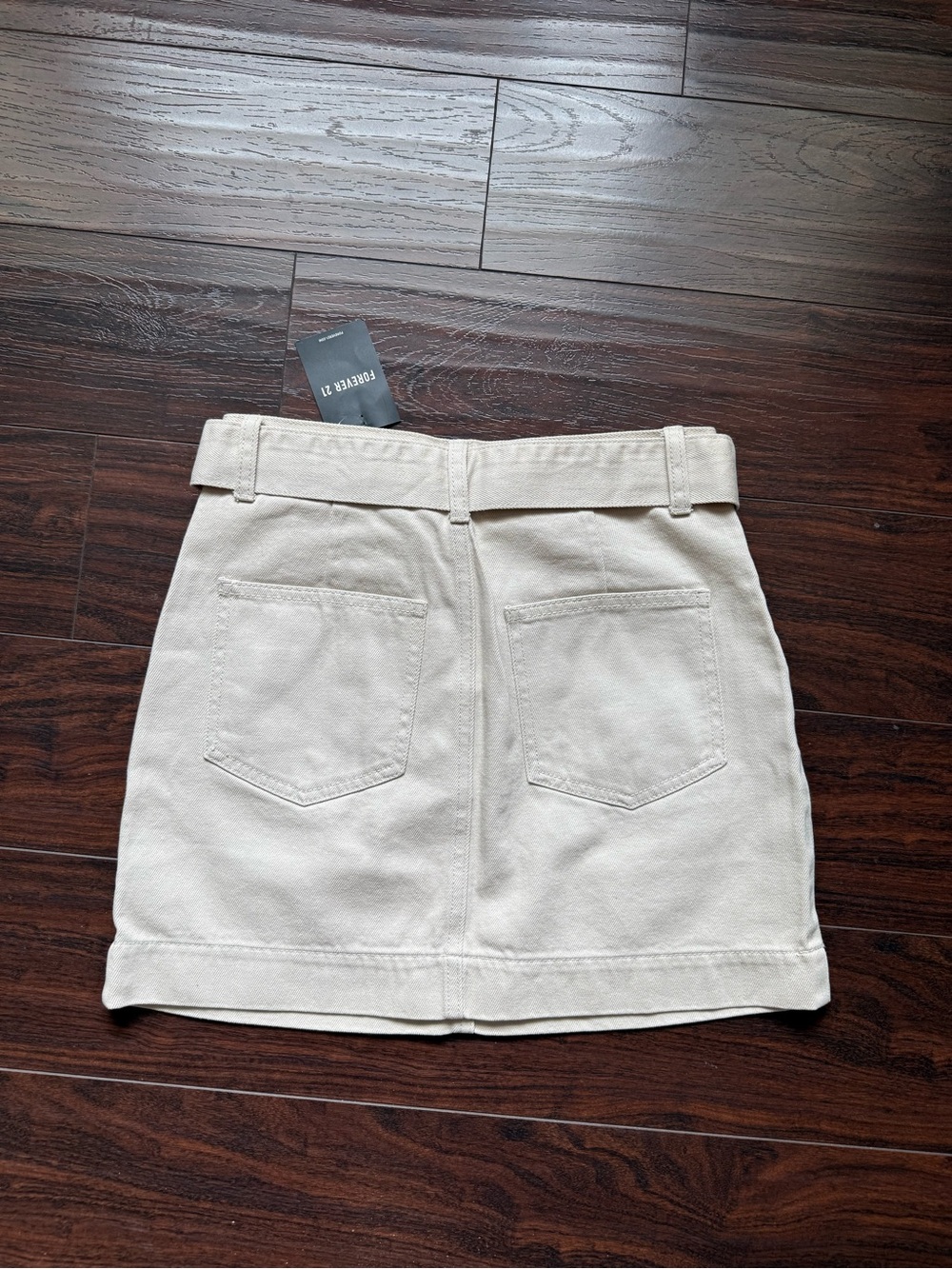 Forever 21 Cream Belted Pleated Mini Skirt - Picture 3 of 3
